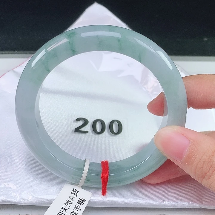 翡翠未镶嵌手镯翡翠