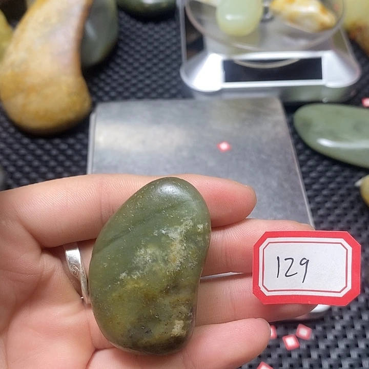 和田玉未镶嵌珠宝奇石129