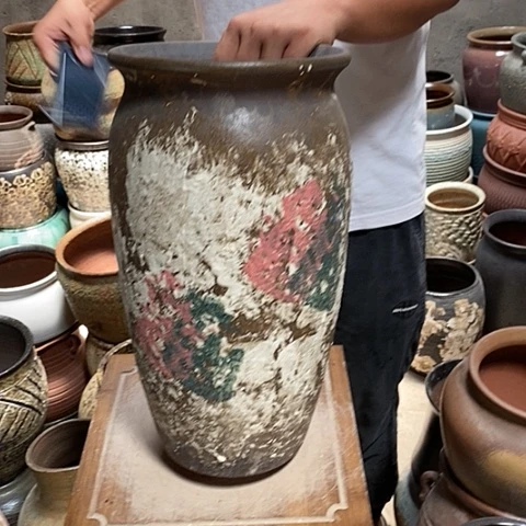 紫砂花盆口22高度41油画