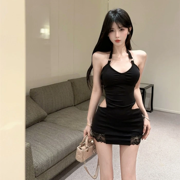 露腰蕾丝吊带连衣裙女夏季纯欲辣妹性感挂脖包臀裙绝美抹胸小裙子