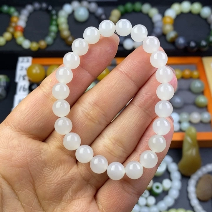 和田玉冰白卡8未镶嵌