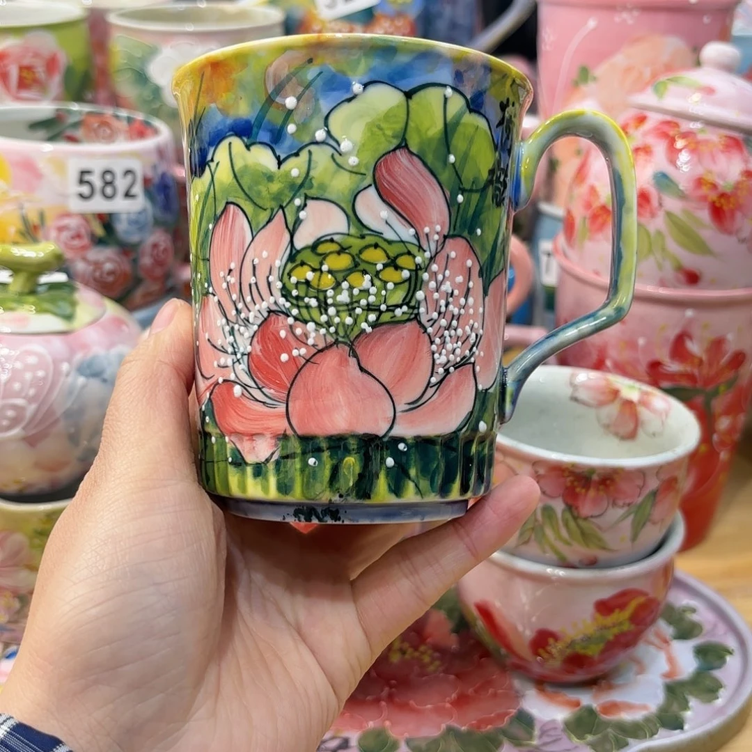 瓷片兔兔哈哈笑的想