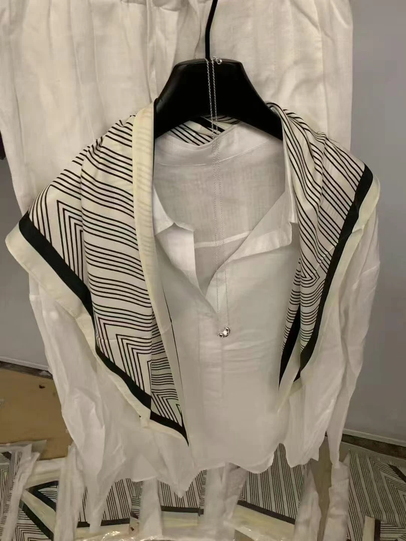 长袖白色夏季衬衫时尚条纹丝巾百搭叠穿上衣