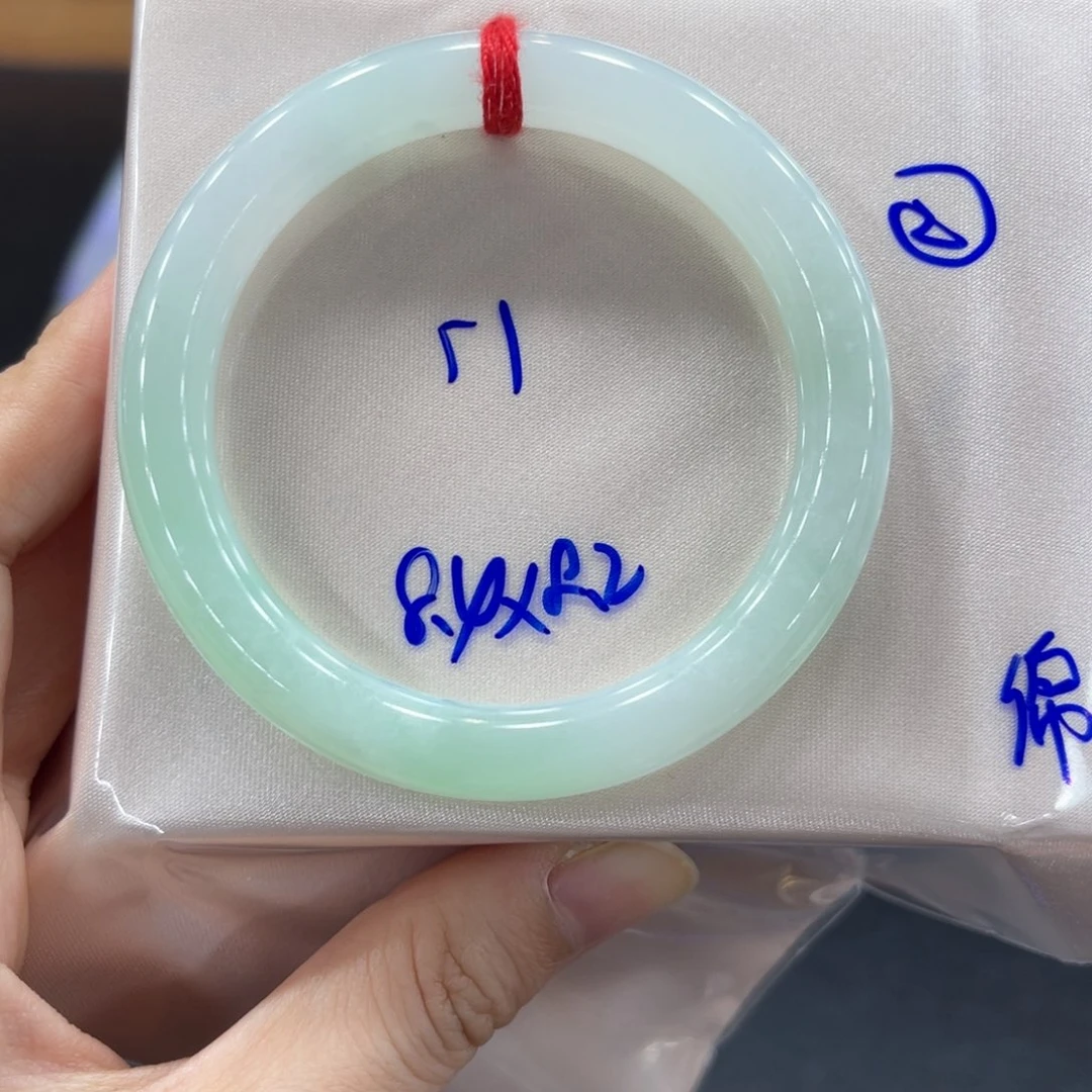 未镶嵌手镯翡翠翡翠