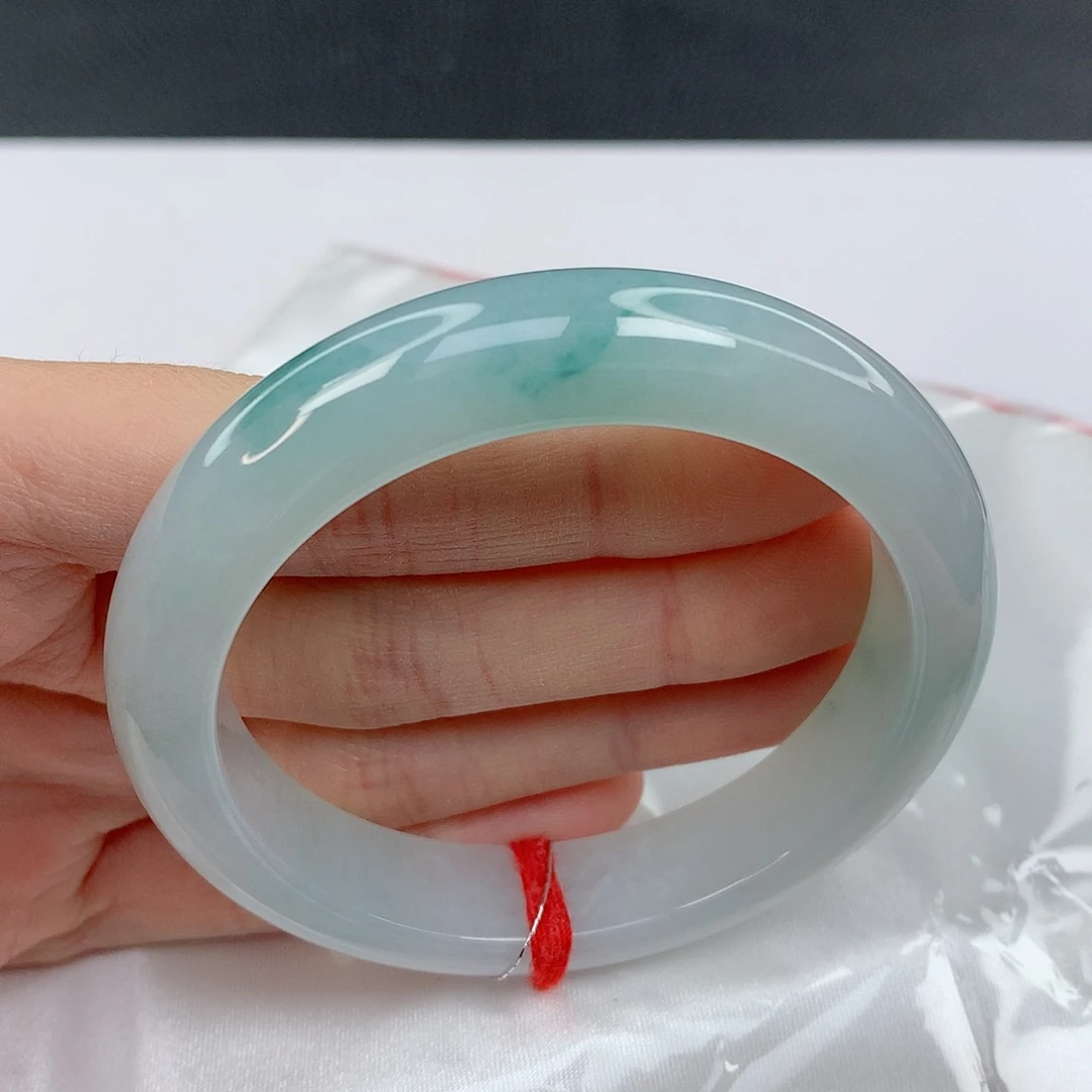 翡翠手镯未镶嵌55.5正圈胶润小兰花