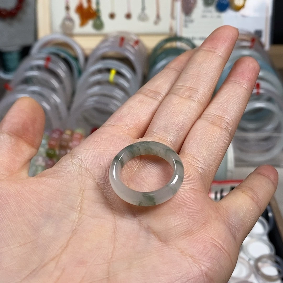 陈***～石英质玉未镶嵌戒指