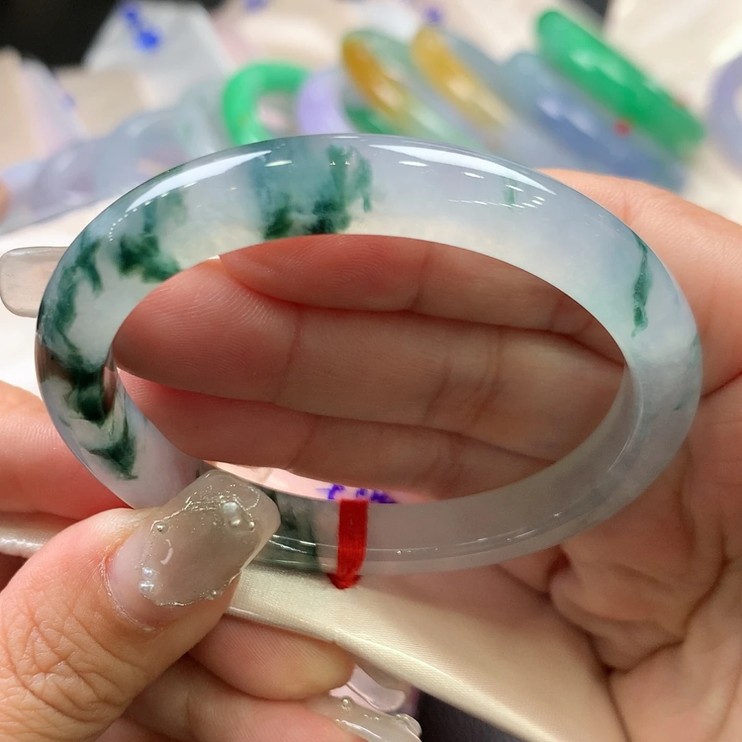 翡翠未镶嵌手镯54贵妃