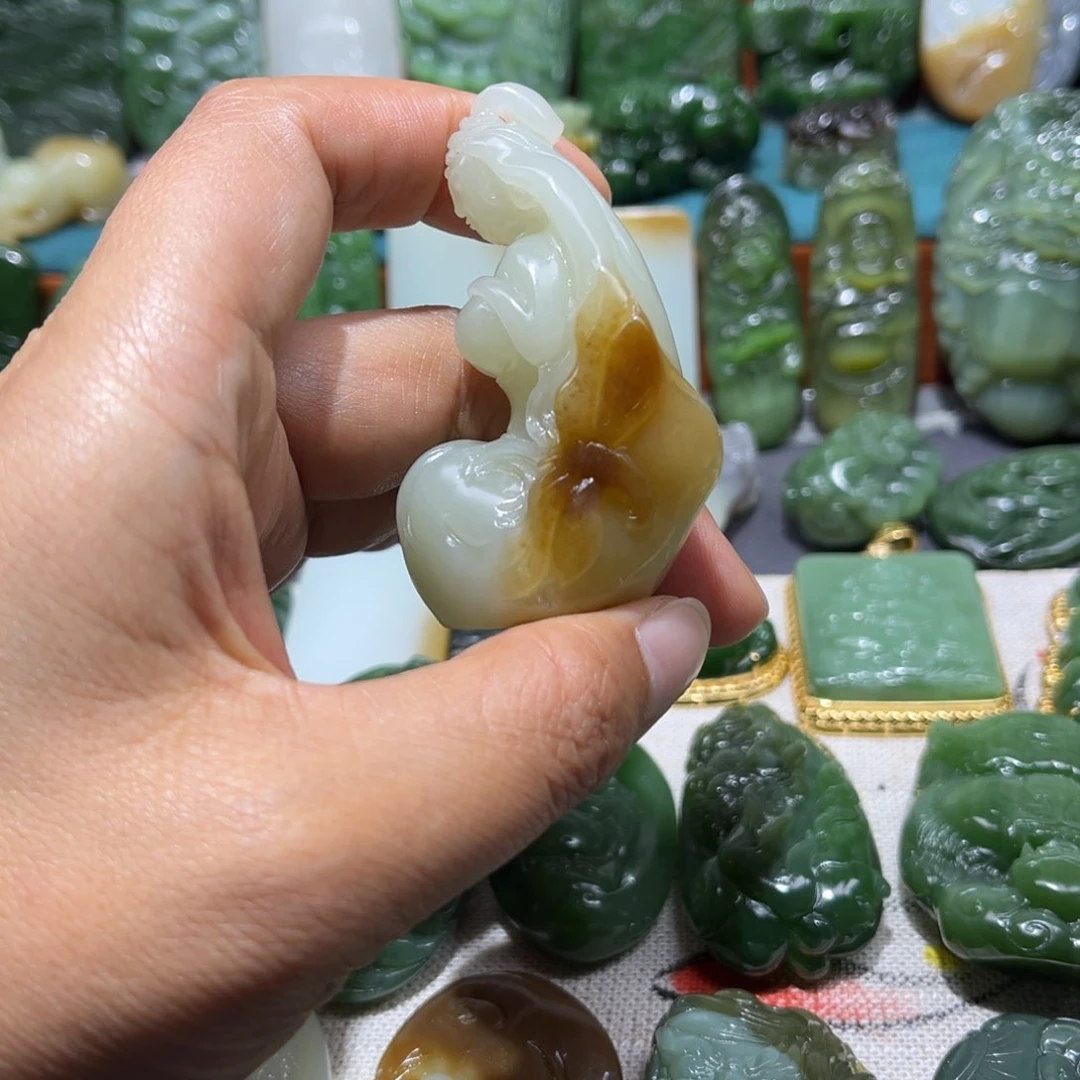 和田玉颈饰未镶嵌