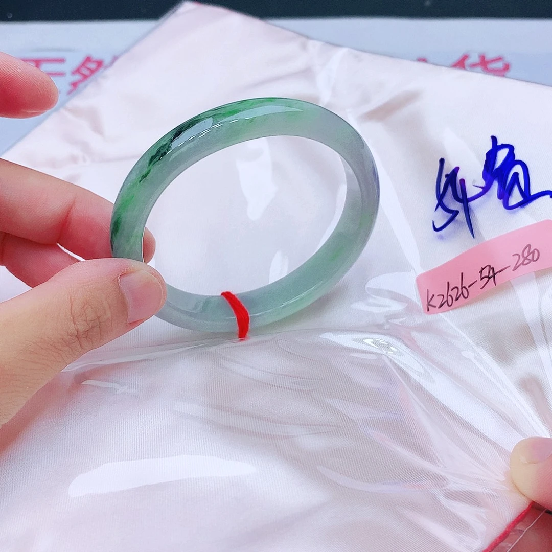 翡翠未镶嵌手镯我