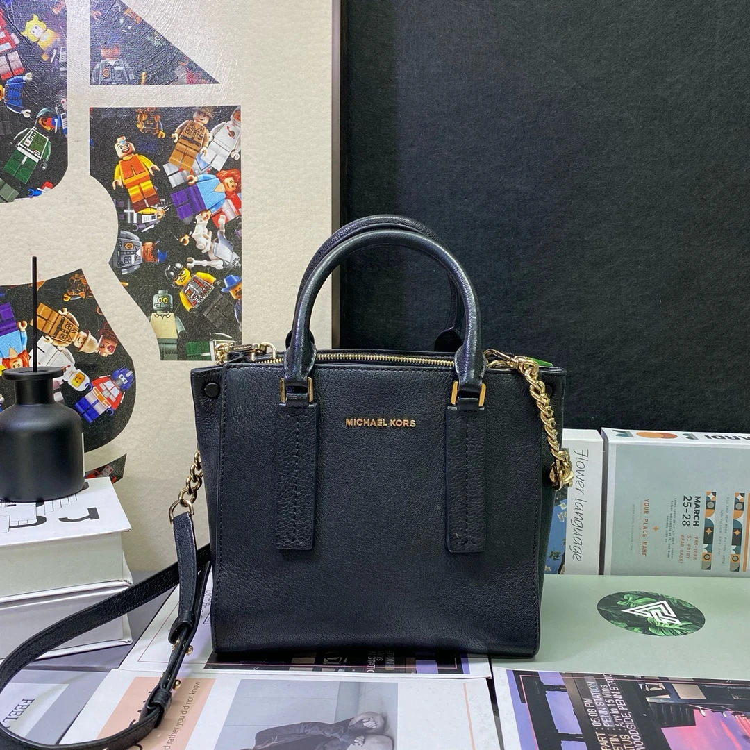 95新 MICHAEL KORS/迈克高仕 23678斜挎包21*19