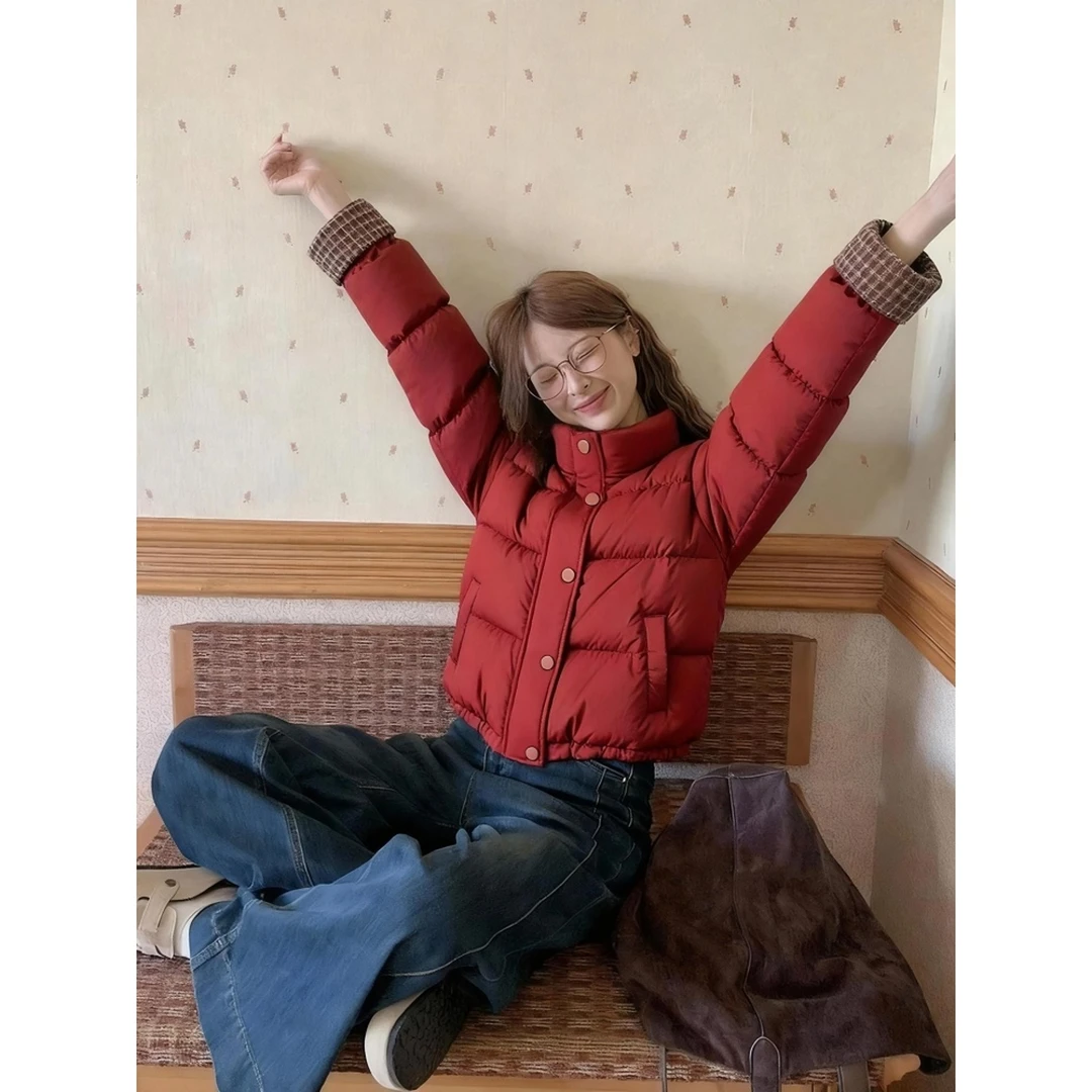 现货  红色格纹拼接短款羽绒服冬季女款独特漂亮慵懒厚实保暖外套