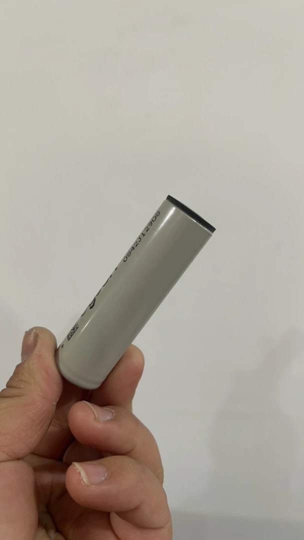 DS-高档20700电池发10个