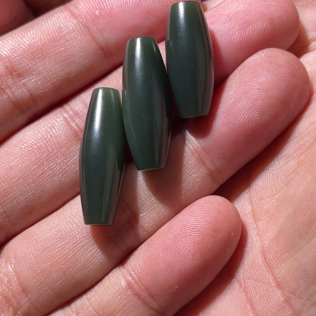 嬷***~和田玉未镶嵌颈饰