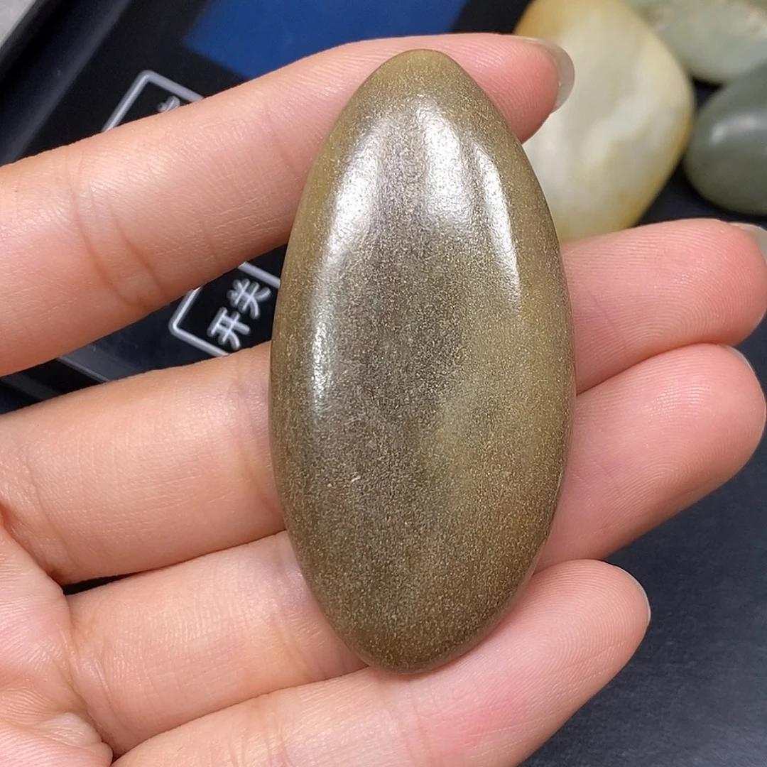 和田玉（糖玉）未镶嵌挂件