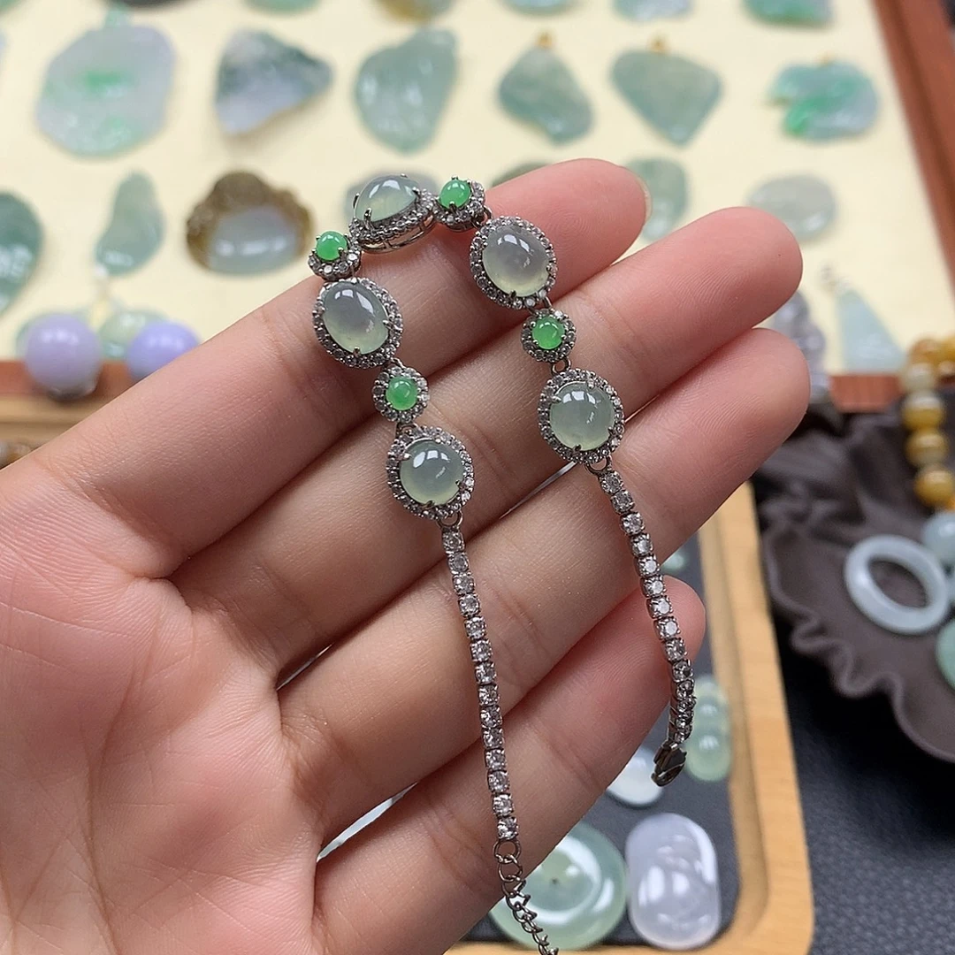 颈饰未镶嵌翡翠手链