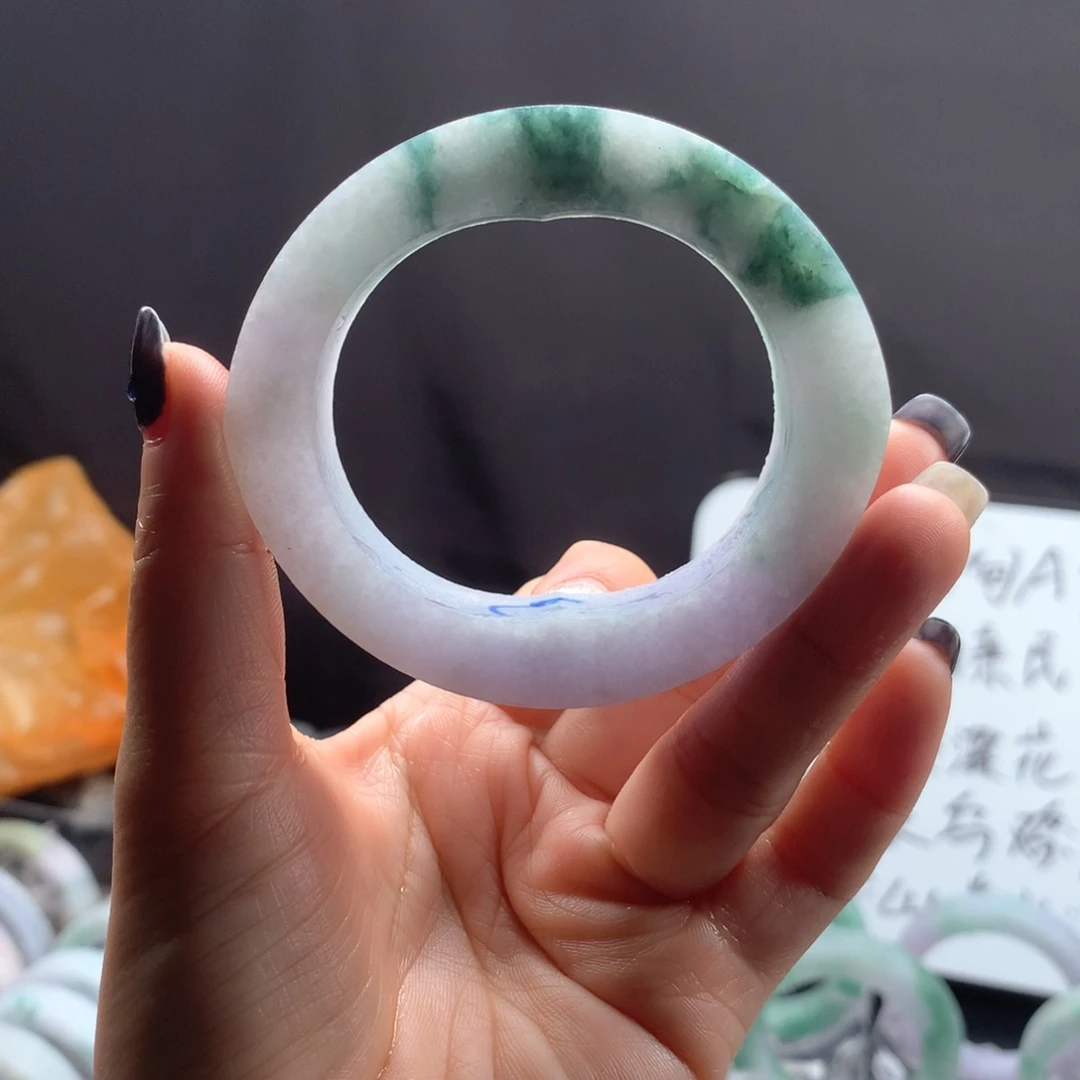 定制翡翠未镶嵌手镯