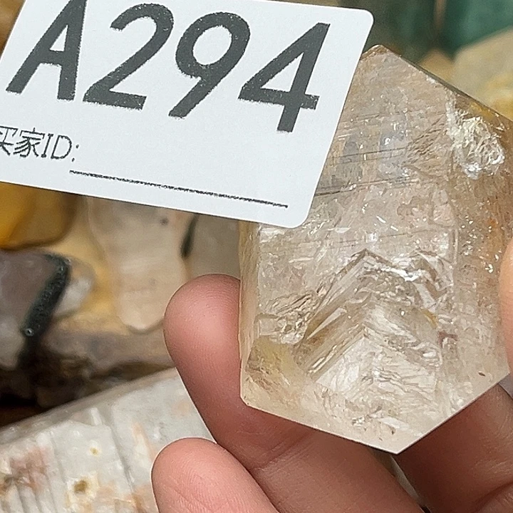 四***）珠宝半成品未镶嵌水晶默认微瑕