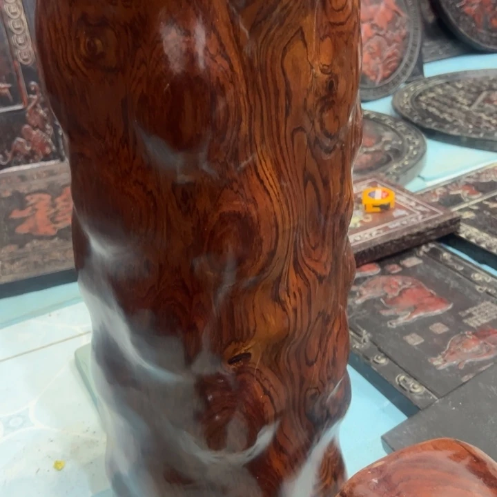 凯***琛非洲紫檀（红花梨）