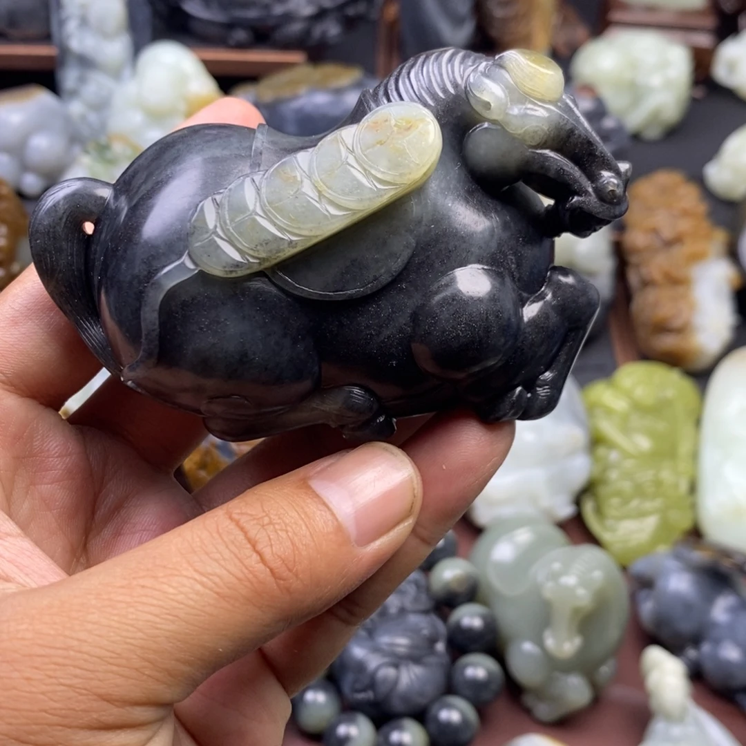 圆***噜和田玉未镶嵌挂件