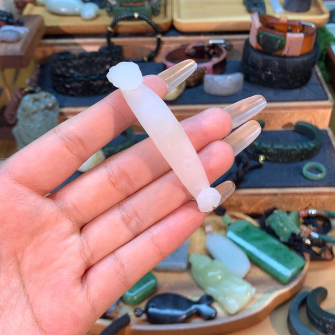 和田玉（糖玉）未镶嵌挂件