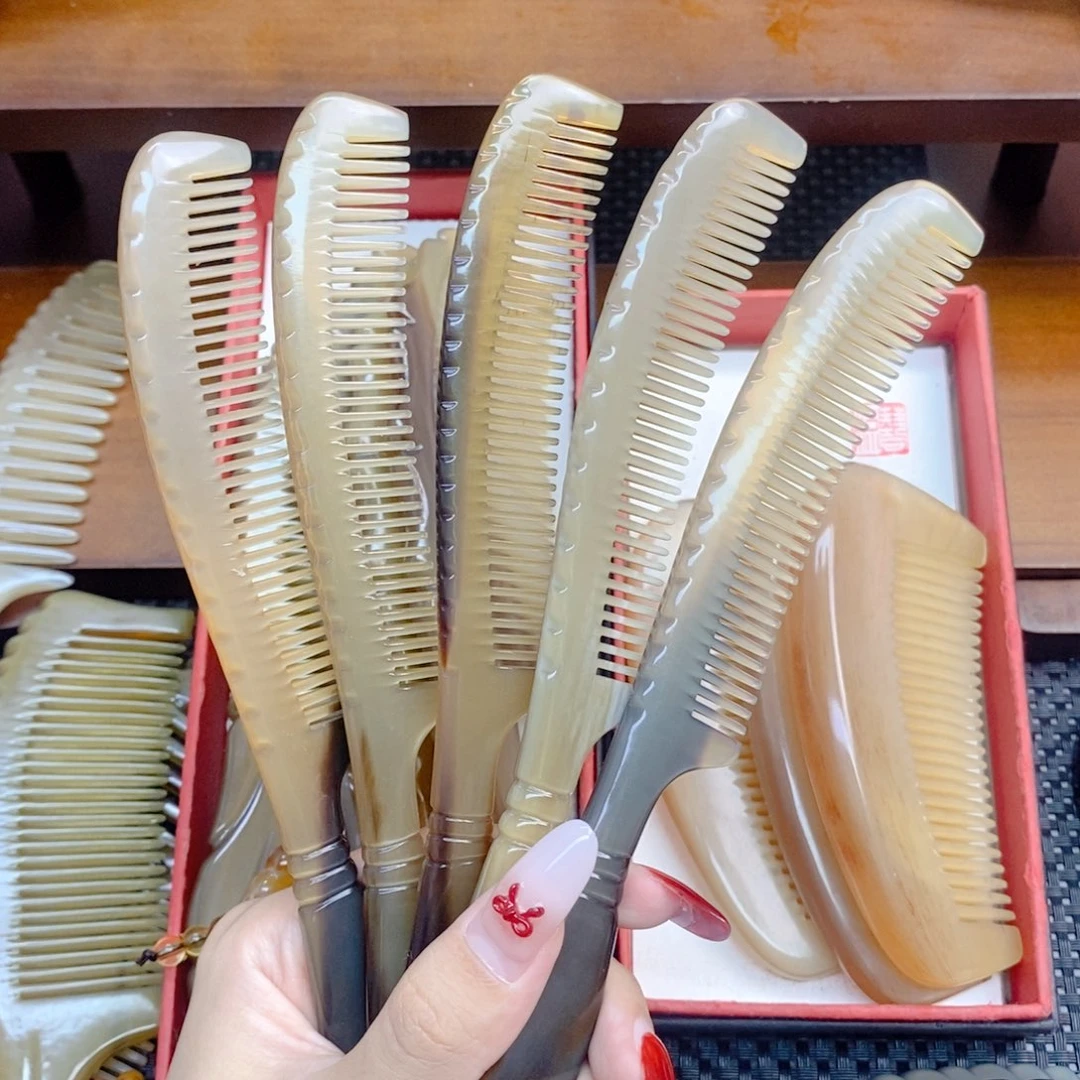 纯手工制作纯牛角梳子