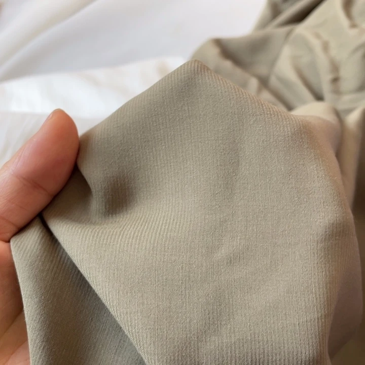 天丝（莱赛尔纤维）灰绿色竹节麻2米