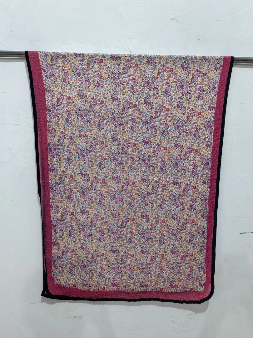 新款小碎花手感细腻时尚四季百搭女款围巾