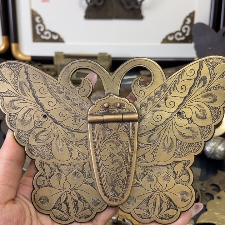 可****精品蝴蝶拉手精品蝴蝶