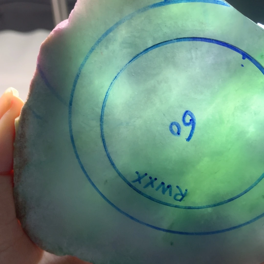 定制翡翠未镶嵌翡翠手镯