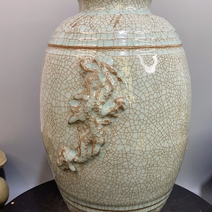 龙泉窑敞口造型独特