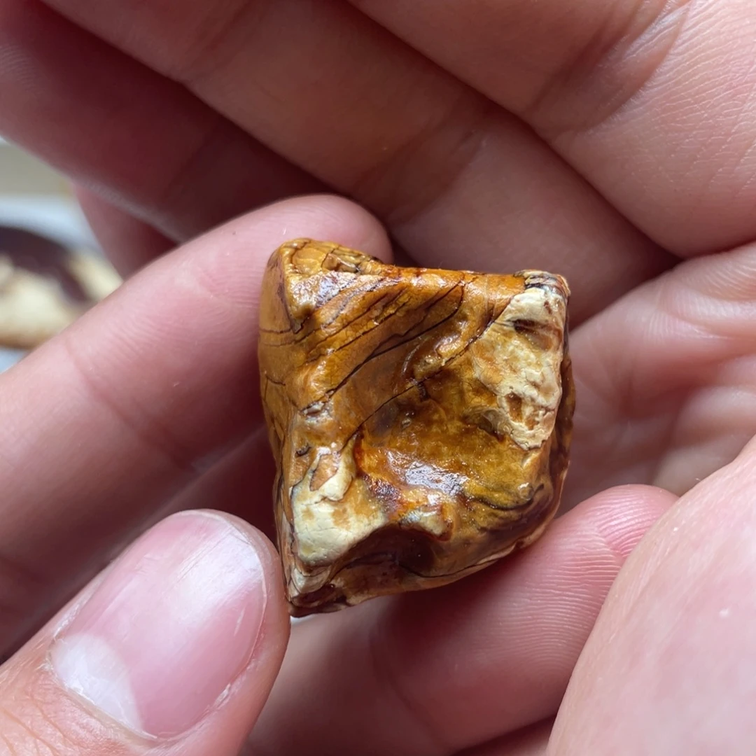 定制琥珀未镶嵌天然蜜蜡