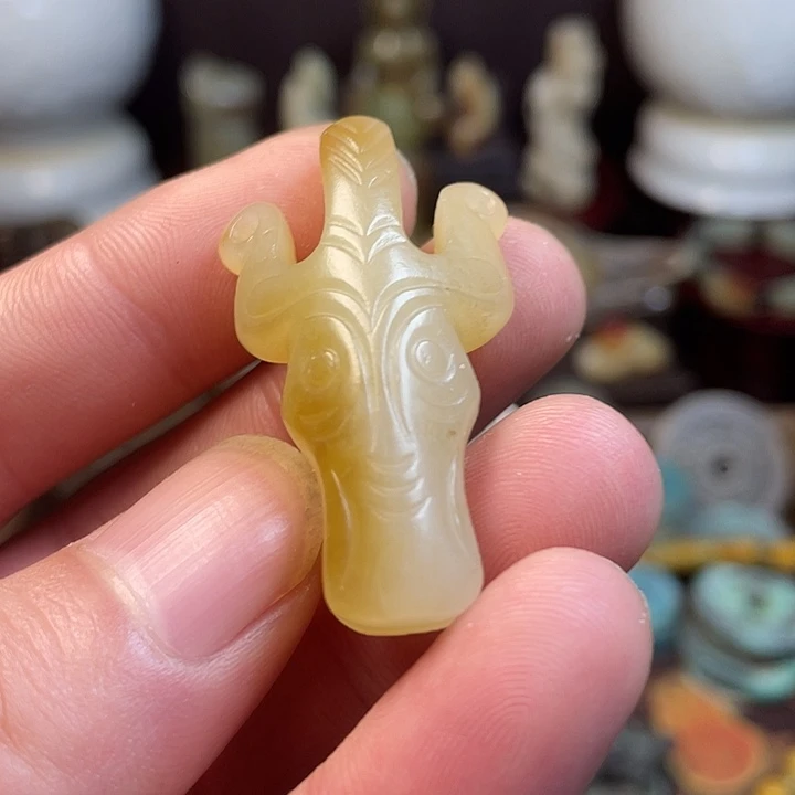 和田玉（糖玉）未镶嵌颈饰