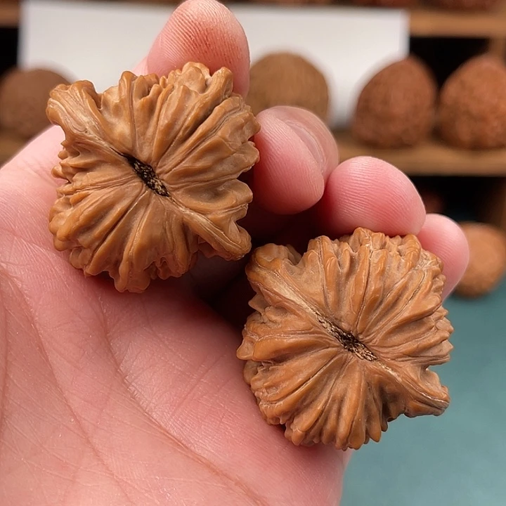 文玩核桃把件文玩核桃平谷原生态四座楼40