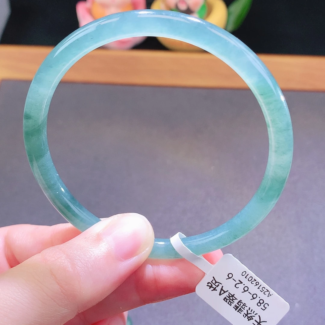 翡翠未镶嵌手镯天然翡翠