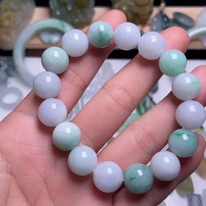 定制翡翠未镶嵌卡13珠串