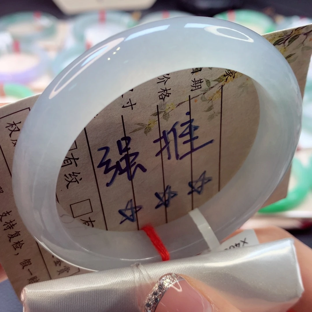 翡翠手镯未镶嵌41正圈77（起光明显）