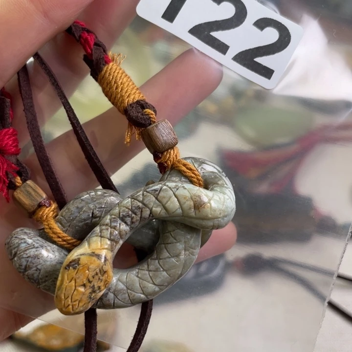 岫岩河磨玉（透闪石质玉）手把件未镶嵌天*