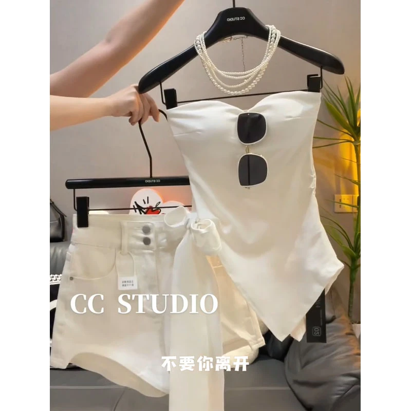 夏季套装女2025新款时尚辣妹不规则绑带抹胸上衣牛仔短裤两件套潮
