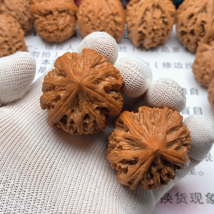 【闪购商品】把件文玩核桃77三棱