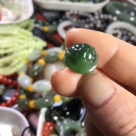 未镶嵌和田玉（碧玉）手机链龟甲