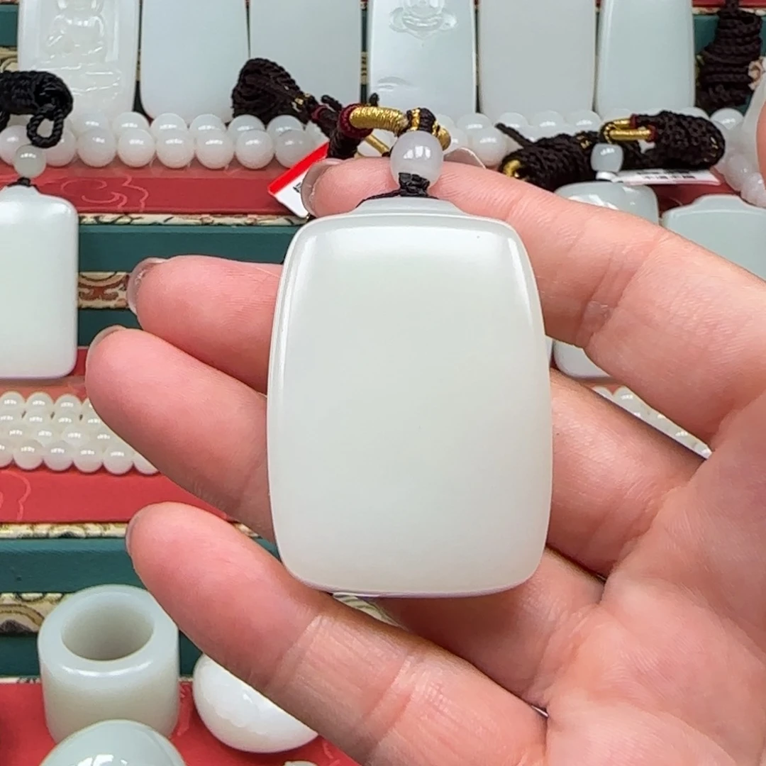 未镶嵌和田玉挂件能****具