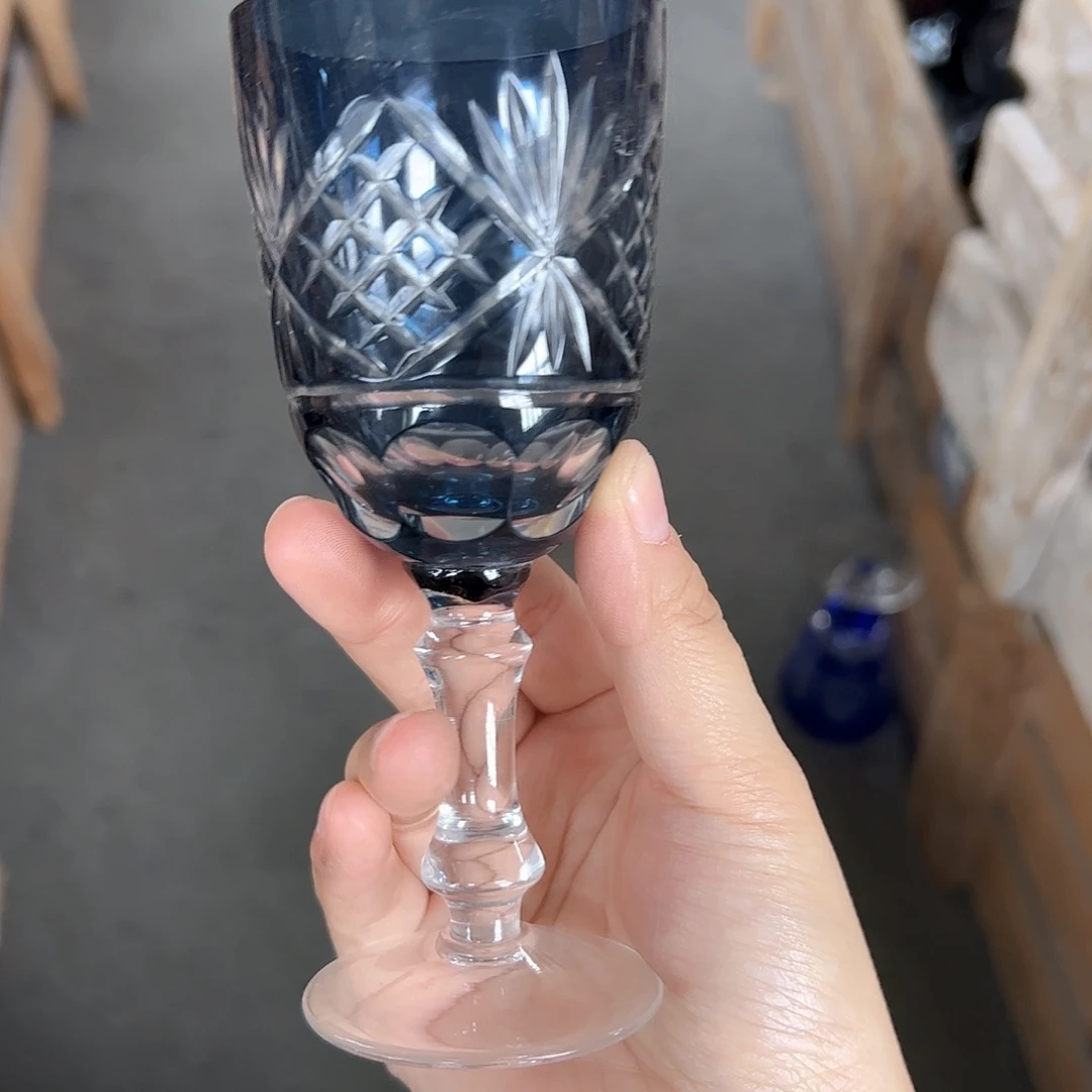 水晶玻璃高脚款微瑕一个