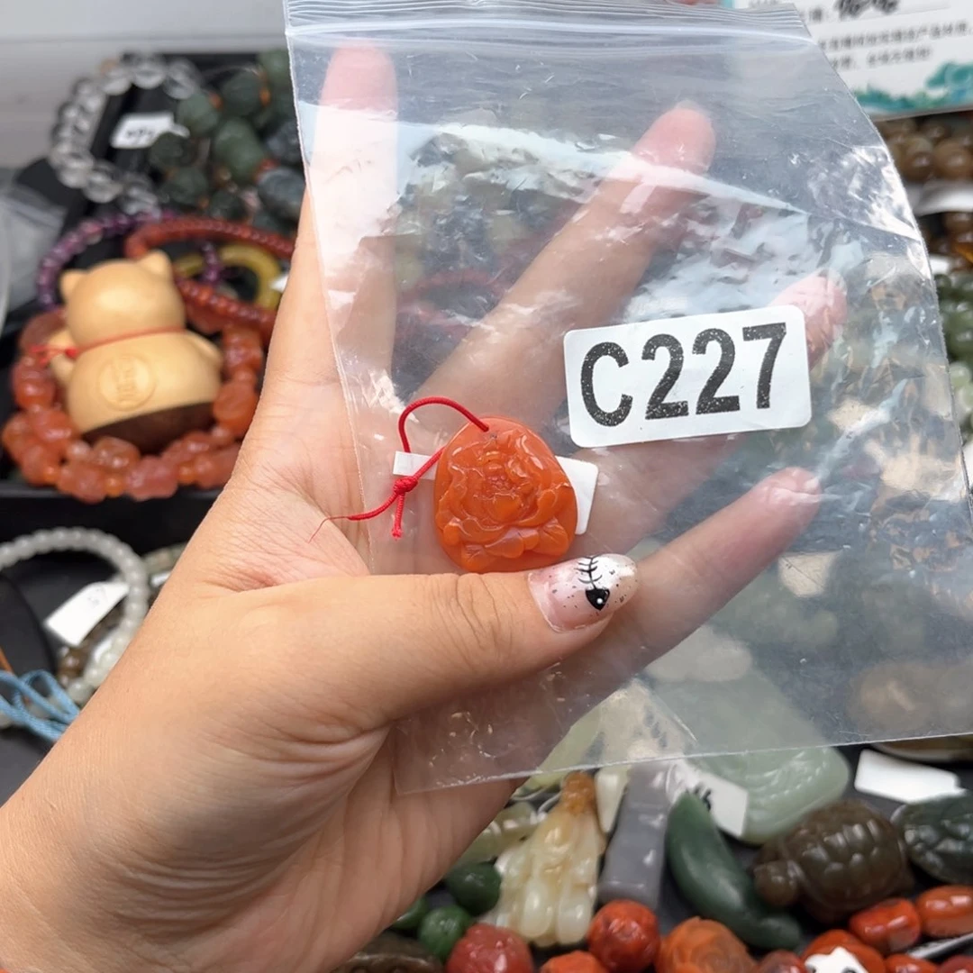 未镶嵌南红玛瑙珠宝奇石