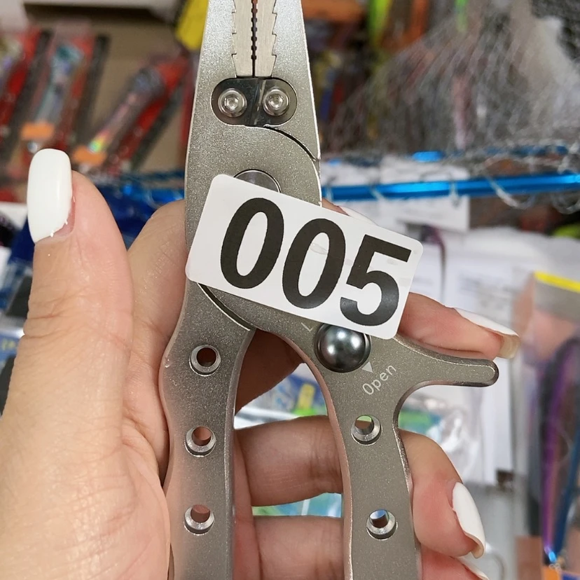 【闪购商品】005钳子