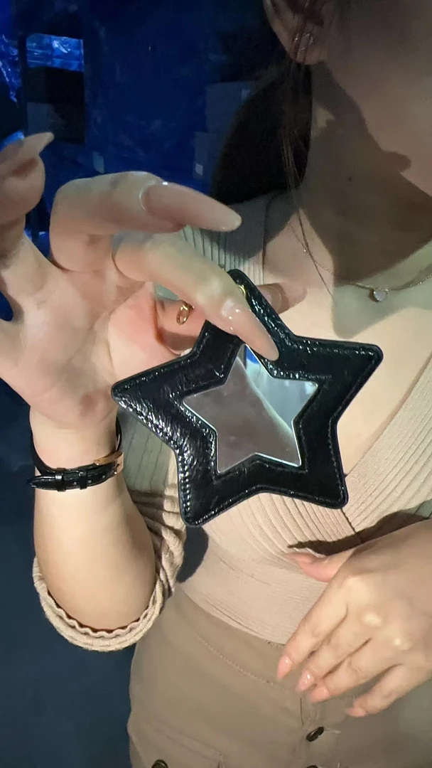 YUSHA/高档手提包包黑色皮牌星星挂件