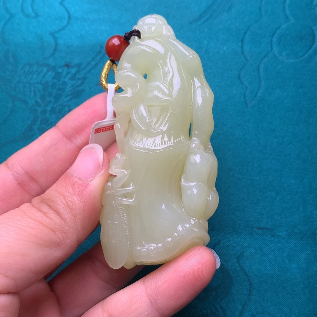 和田玉未镶嵌把件