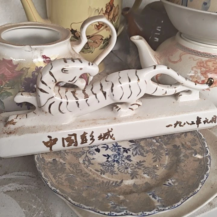 陶瓷盘子碗啥都有