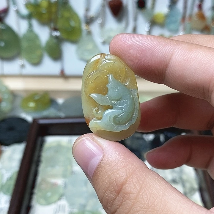 合金蛇纹石玉颈饰