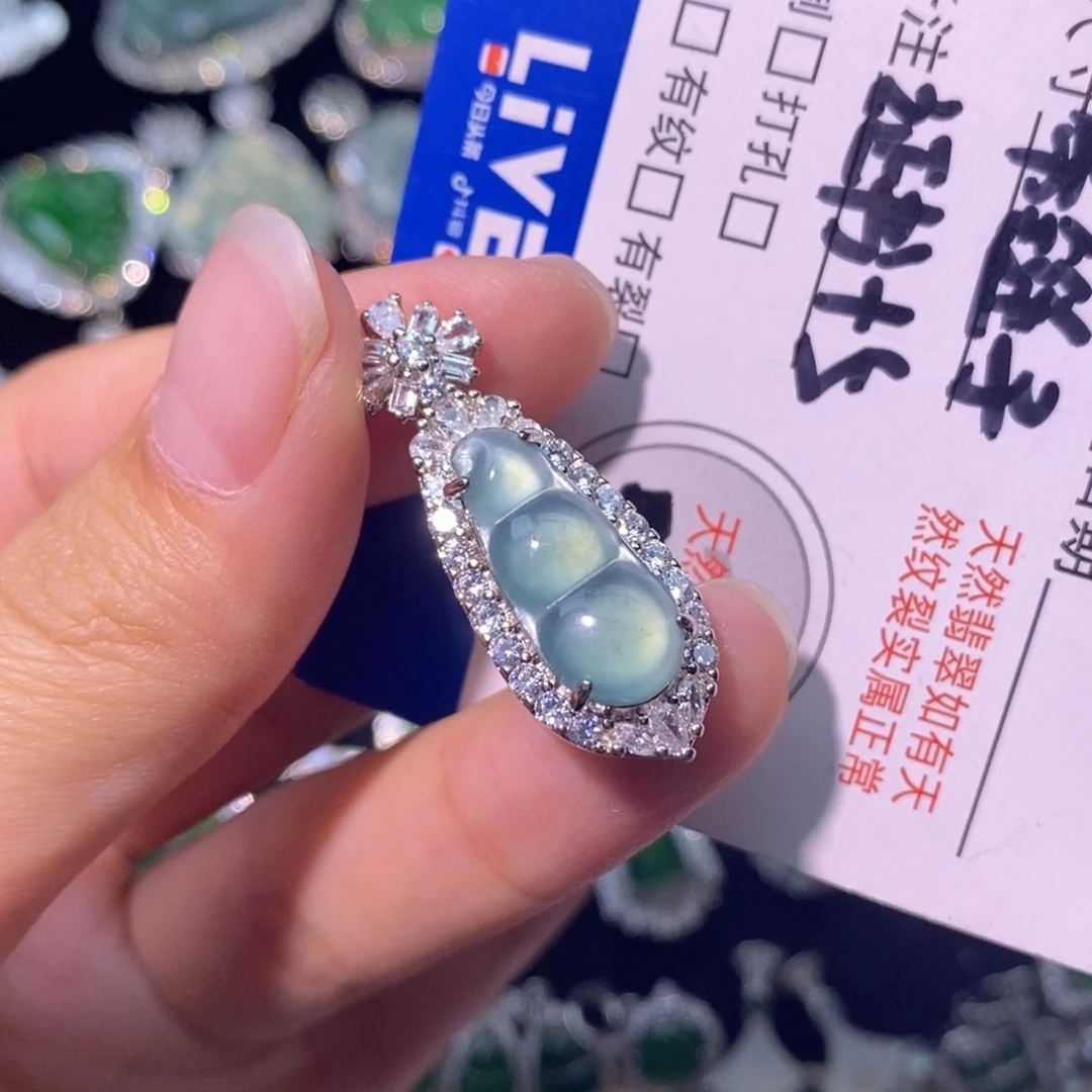 翡翠未镶嵌颈饰天然