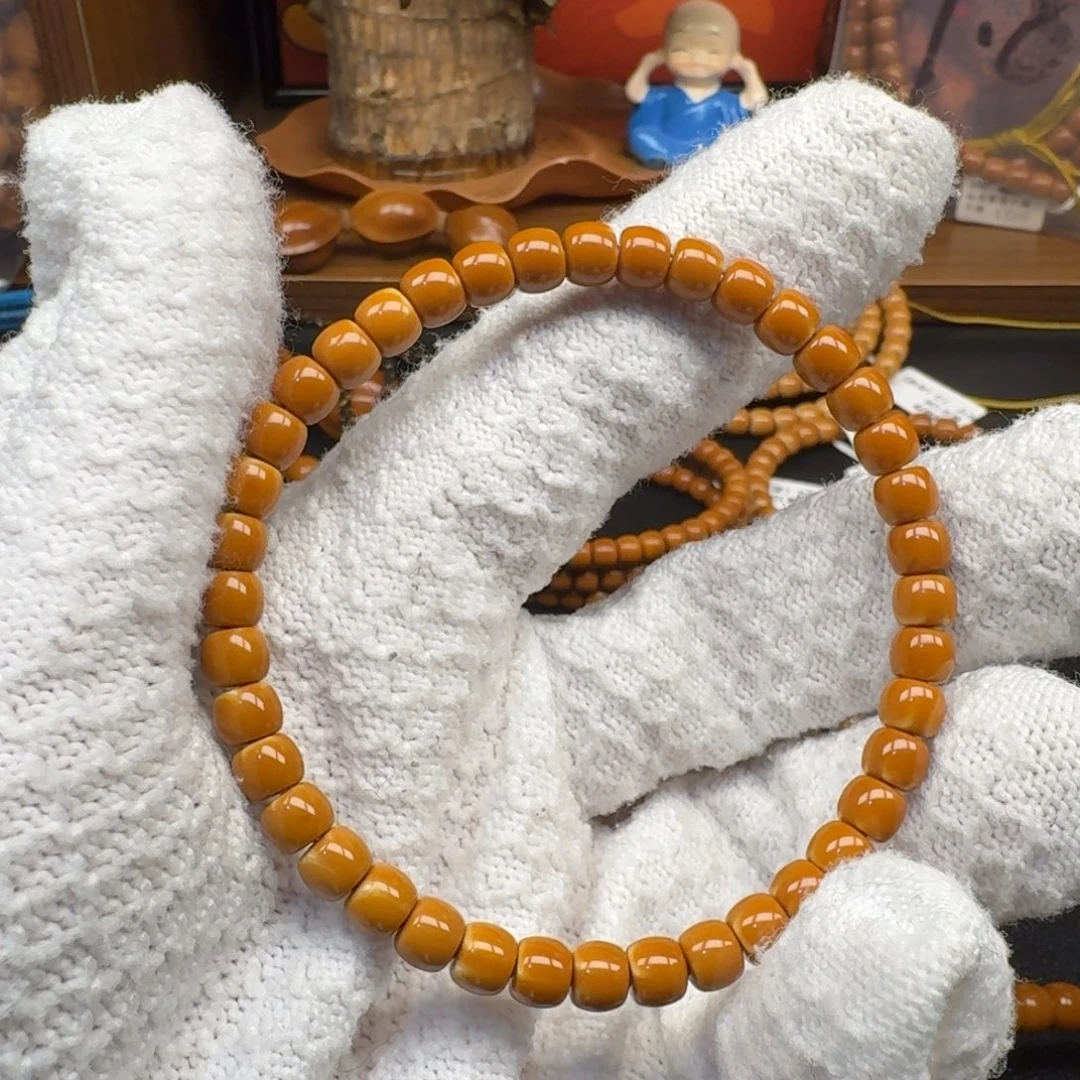 猪***虫手串/手链橄榄核5.8老挝核尖单圈三花微漏白